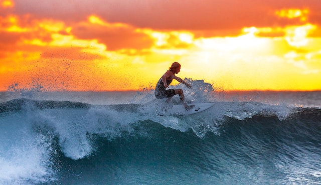 8 praias brasileiras para surfar