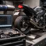 Como a tecnologia auxilia na segurança de pilotagem de motos potentes?