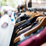 Como adaptar camisas masculinas para diferentes estilos pessoais