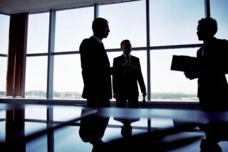 Aquisição de E-commerces e Varejo Digital no Brasil Mapeando Fraudes e Passivos Invisíveis