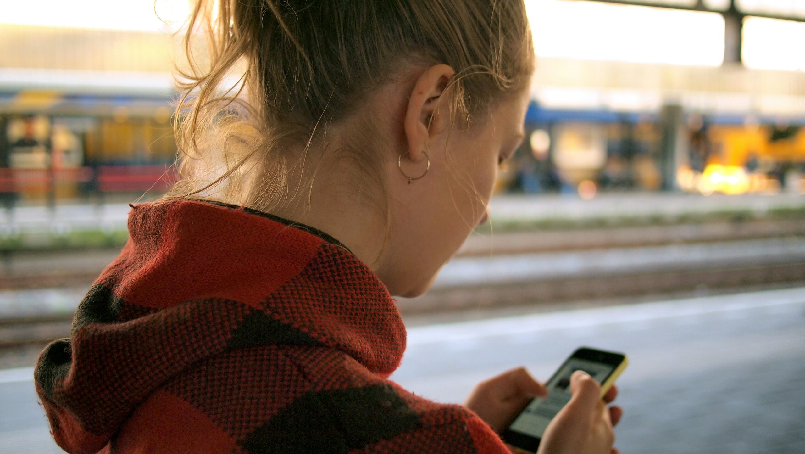 Smartphone e Mulheres: Como a Tecnologia Faz Parte da Vida Moderna