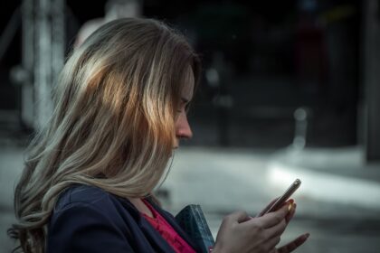 Redes Sociais e Mulheres: Conexões, Oportunidades e Expressão Pessoal